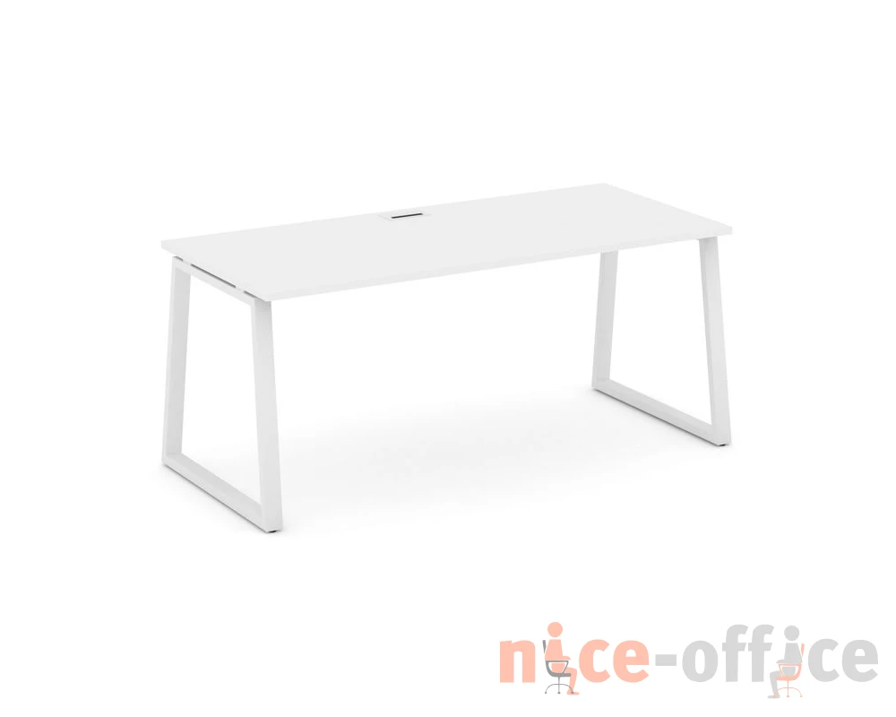 Стол письменный опоры трапеция 1580x700x750 Стайл Проджект Директ / Style Project Direct