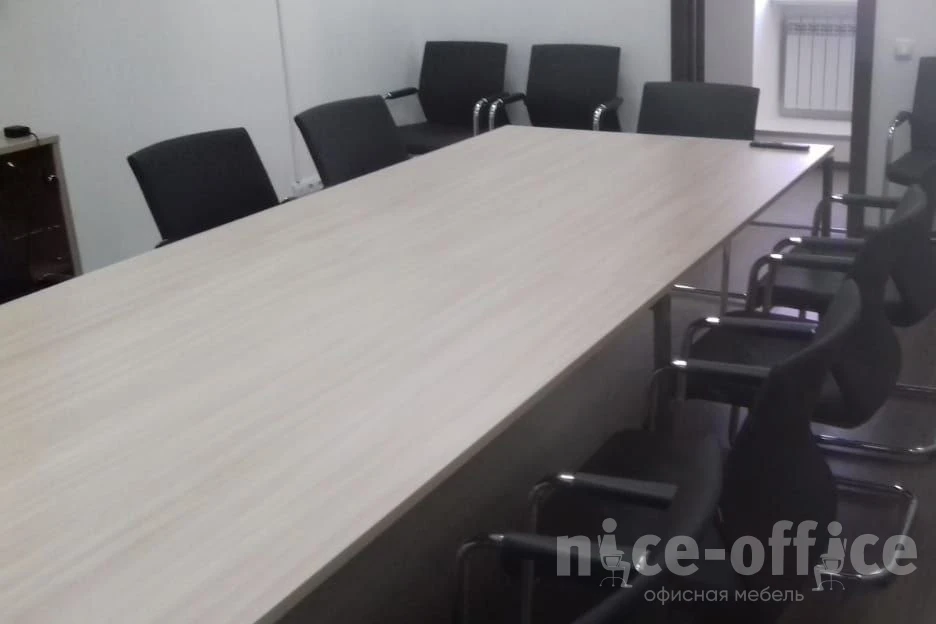 Стол переговорный на металлокаркасе АМП-004.123 Арго-М фото в интерьере 3